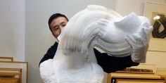 Culture Box | Li Hongbo's impressive paper sculptures exhibited in Angoulême